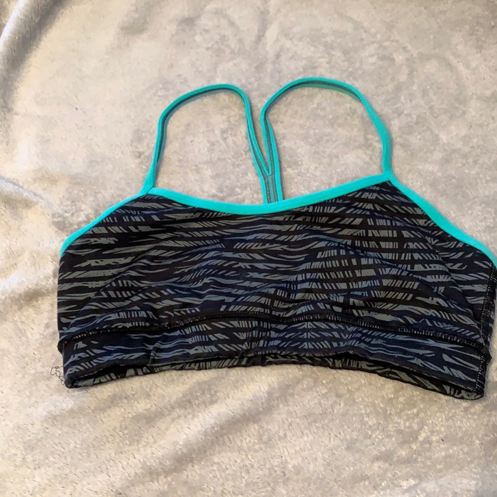 Lululemon Flow Y bra